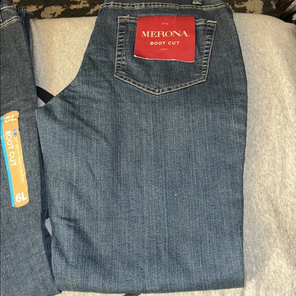 NWT Women Jeans by Merona in Bootcut in blue - Picture 10 of 10